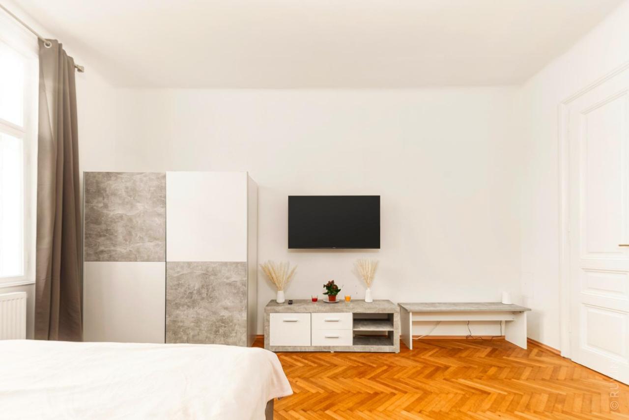 City Apartment With Netflix, Central And Near Metro, 12 Vienna Esterno foto